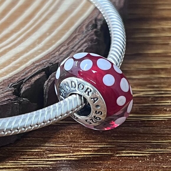 Pandora Charm Minnie's Signature Look Murano Glass Charm - Picture 4 of 4